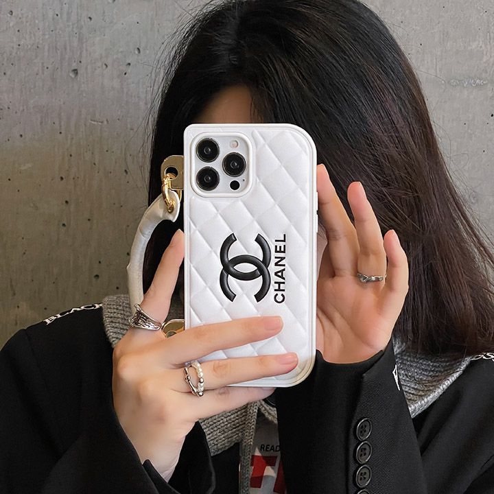 chanel iphone15ケースバッグ