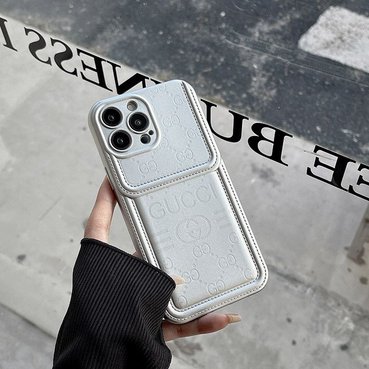  gucci グッチ iphone15ブラックケース