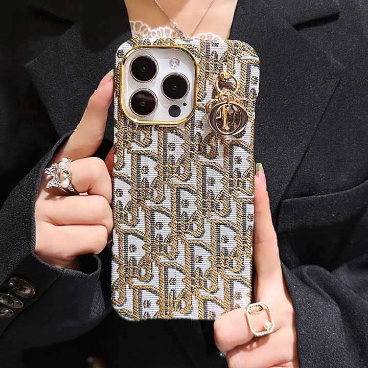  dior iphone15ケースメタルロゴ