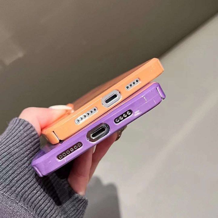 北側コピー ブランド iphone 15ケース