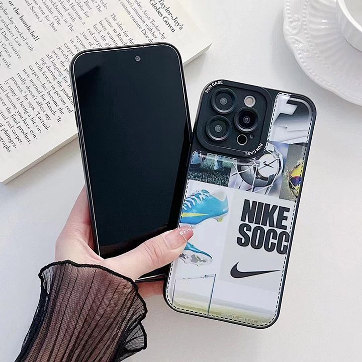 最新ハイブランドnike 3 D立体ペイント iphoneケース 韓国高校生スポーツ風