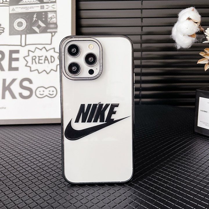 nike iphone15 プラスカバー可愛い風 