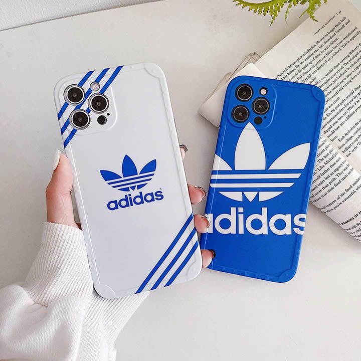 アディダスadidas携帯ケース iphone16シリコーン