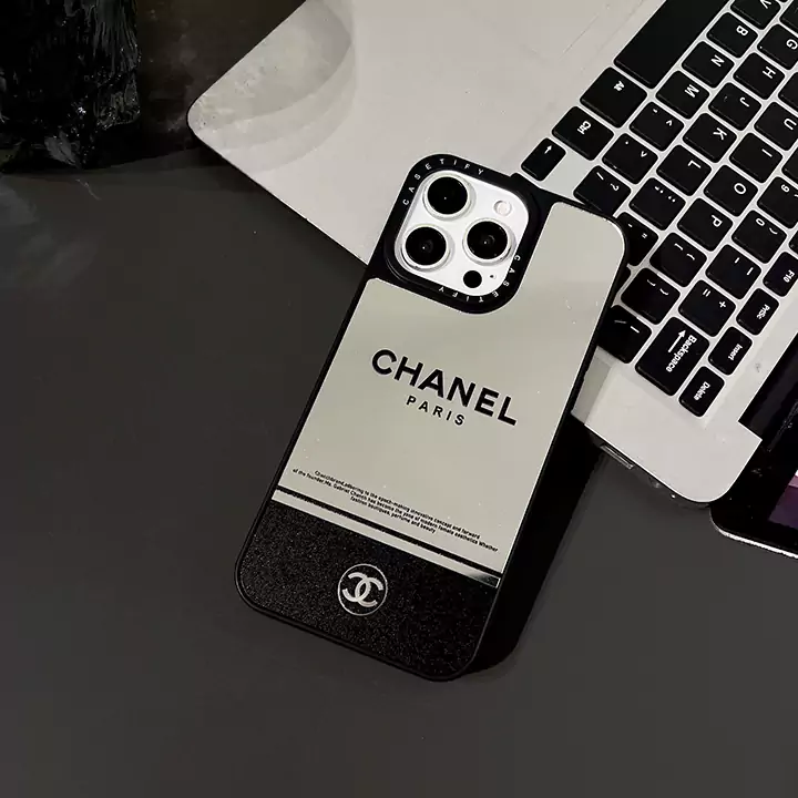 シンプル風15 pro CHANEL 