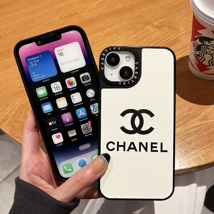 新作chanel シャネル携帯 ケース iPhone16 白黒